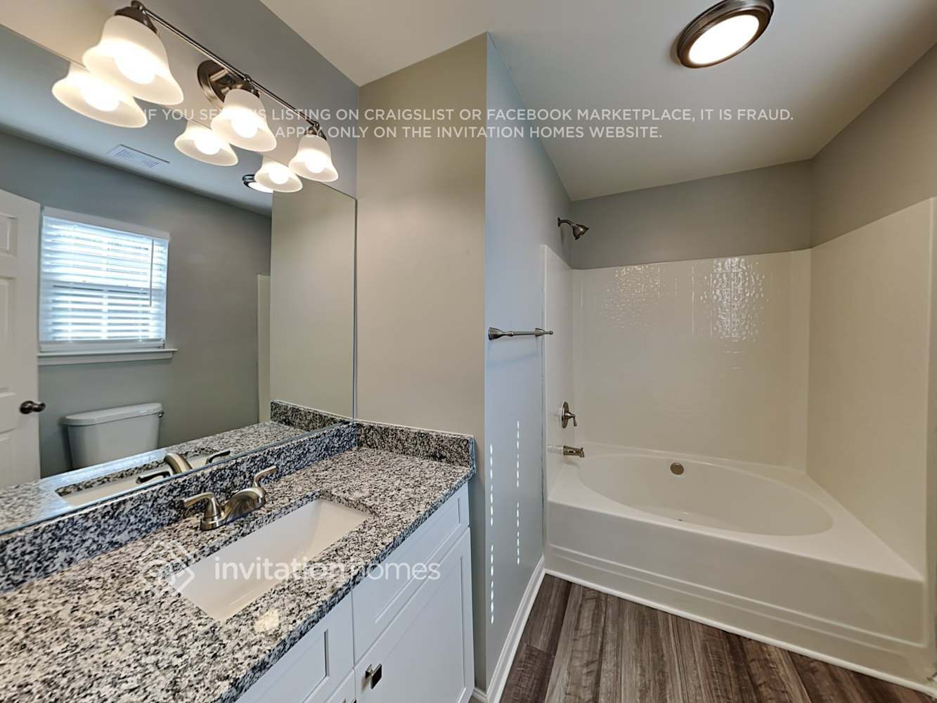 Building Photo - 3316 Continental Dr