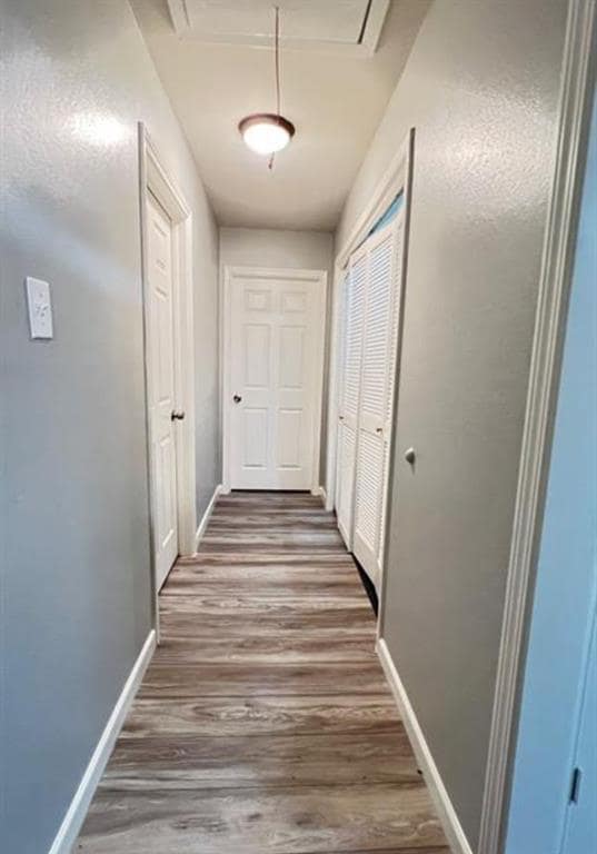 Building Photo - 415 Skywood Dr