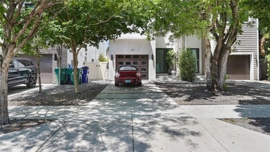 Building Photo - 1371 SW 22nd Terrace