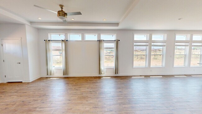 Building Photo - 2070 Starbuck Ln