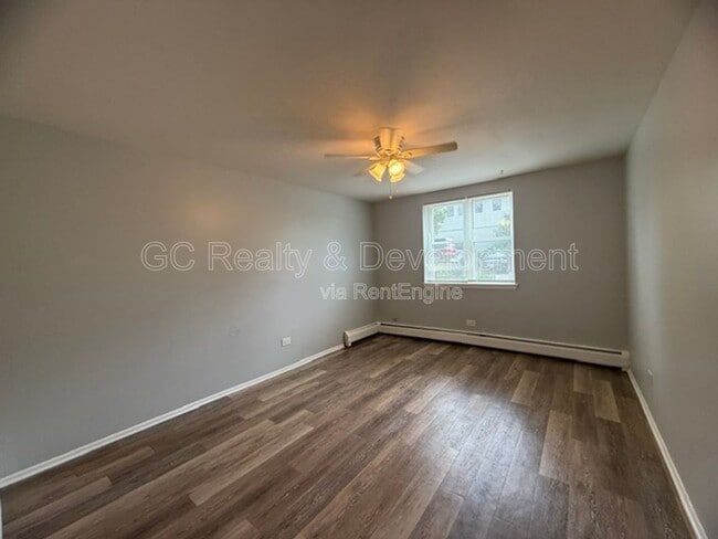 Building Photo - 316 N Warwick Ave
