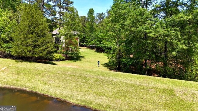 Building Photo - 219 Deerhill Dr