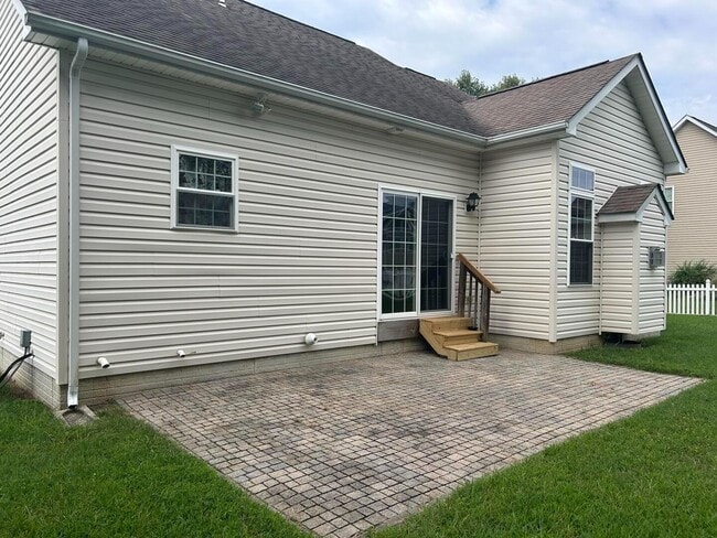 Building Photo - 80 Apoorva Ln