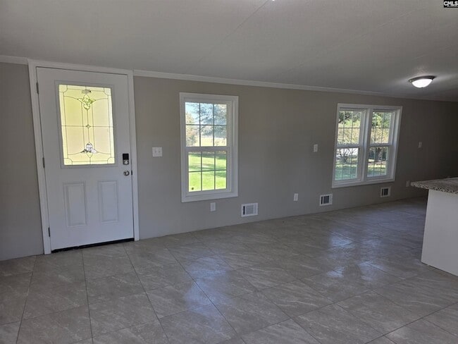 Building Photo - 714 Windy Rd