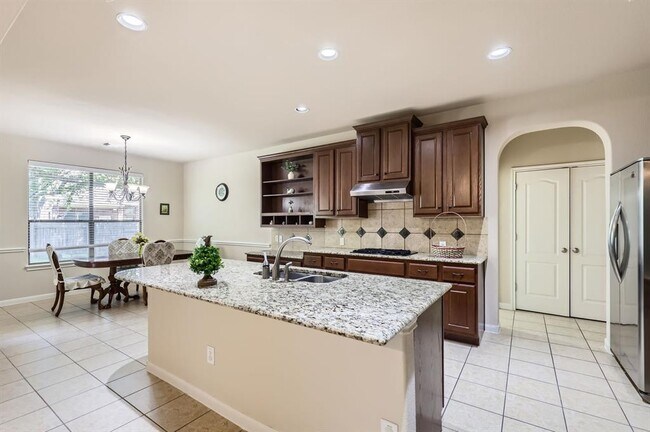 Building Photo - 2920 Agave Loop