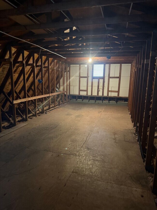 Building Photo - 2 bedroom possibly 3 with oversized Garage/Work Shop in Newville