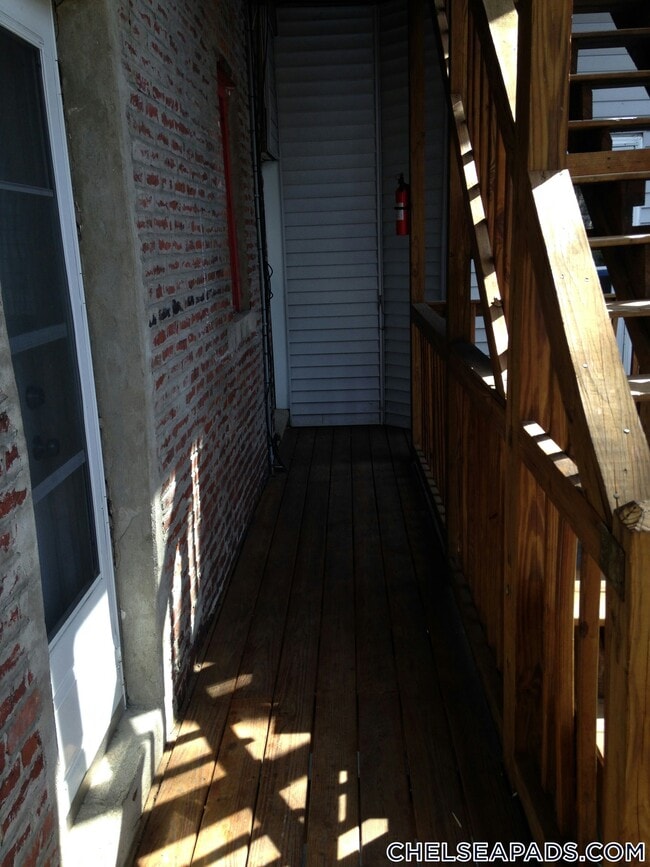 Building Photo - 36 Orange St
