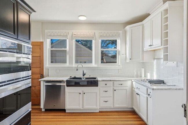 Building Photo - Rare Rental in Old North End with Private Yard & Garage