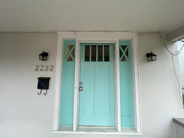 Building Photo - 2232 Grinstead Dr