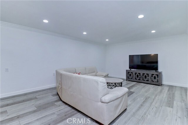 Building Photo - 5515 Paseo Del Lago W