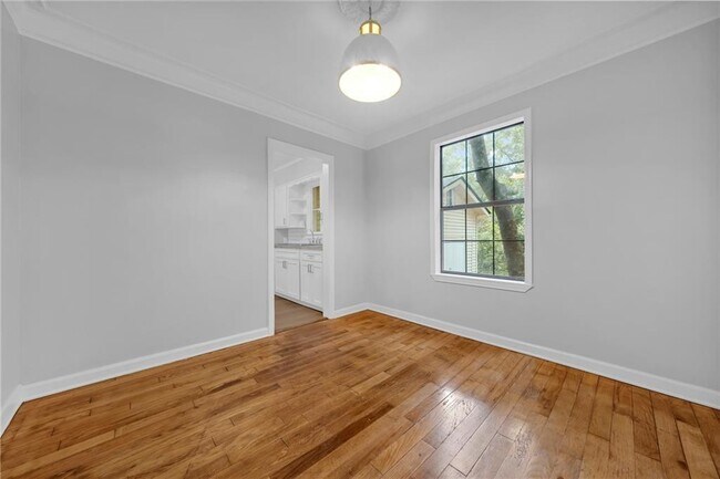 Building Photo - 4805 Chaudron Dr
