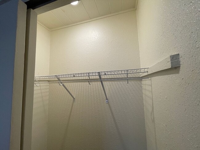 Building Photo - Beautiful and Spacious Pet-Friendly Home with 4 bedrooms, 2 bathrooms