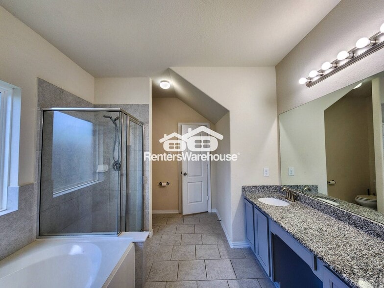 Building Photo - 2119 Del Mar Dr