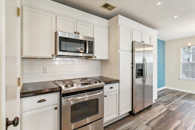 Building Photo - 38 Angelia Way
