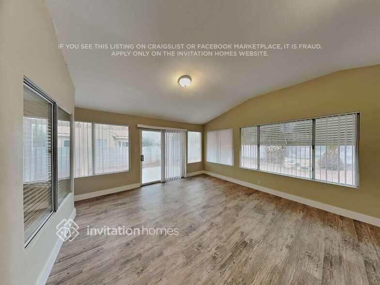 Building Photo - 2145 Sun Swept Way