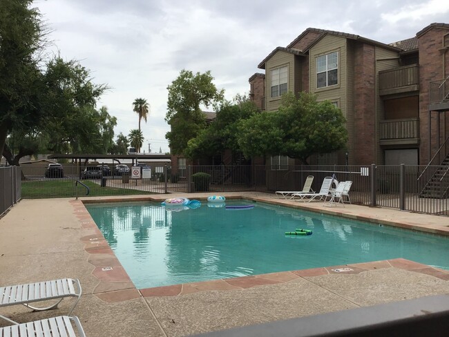 Building Photo - 1-Bedroom Condo in Ideal Tempe Location – ...