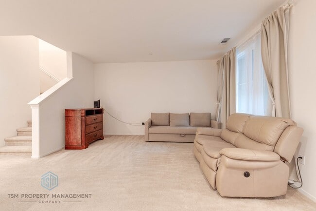 Building Photo - 3250 E Yountville Dr