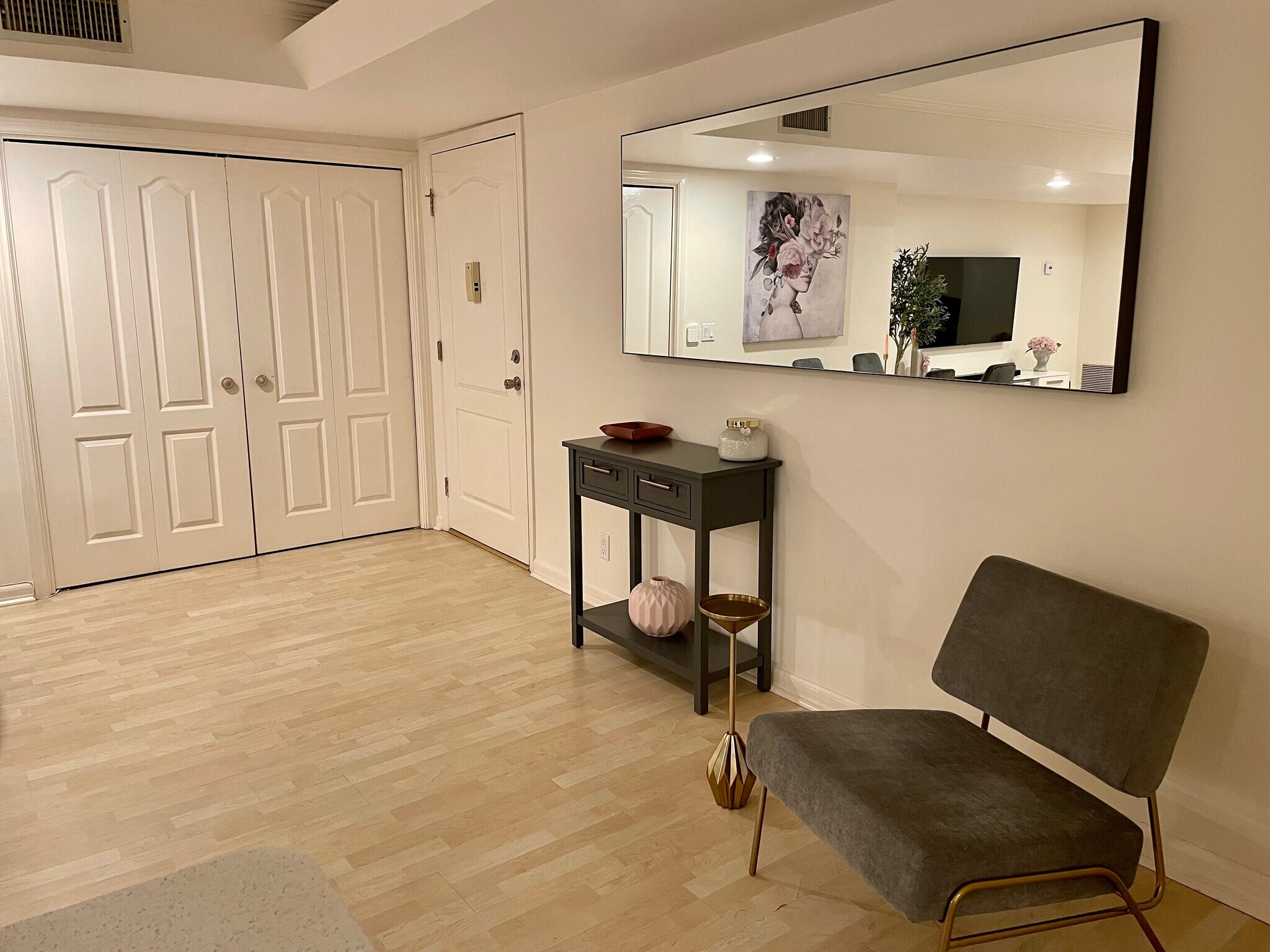 Building Photo - 4240 Fulton Ave