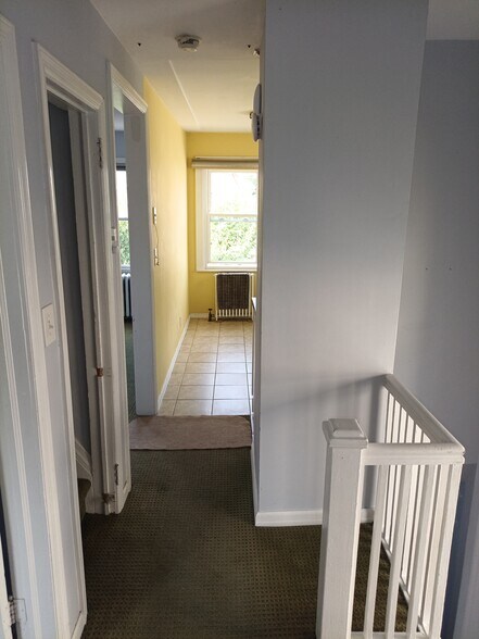07. View to front - 17106 Bagley Ave