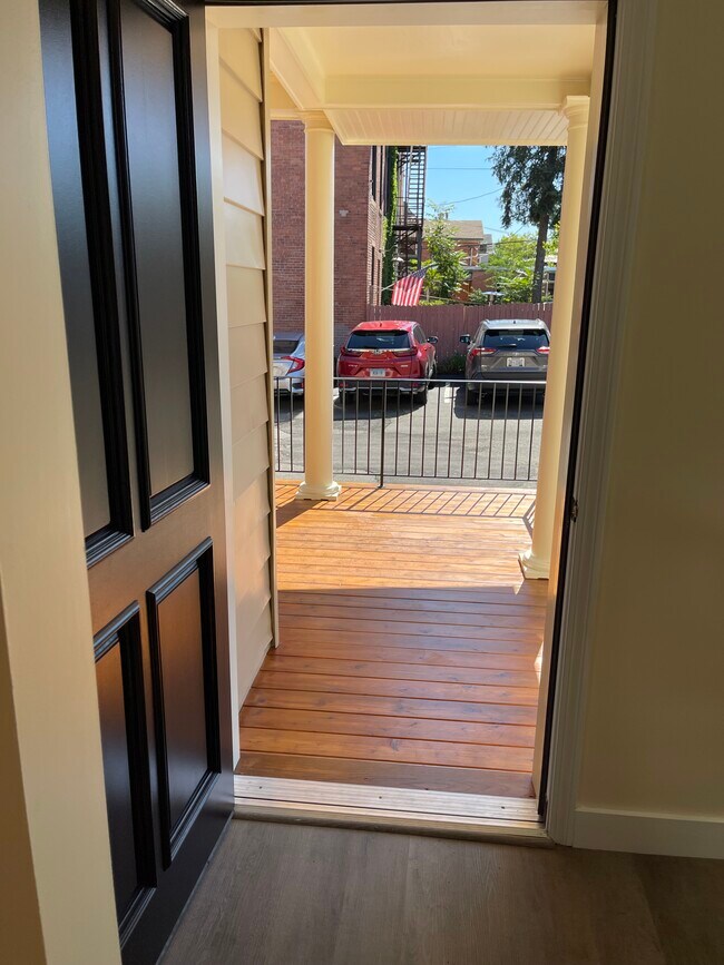 Exit Main door - 528 Chapel St