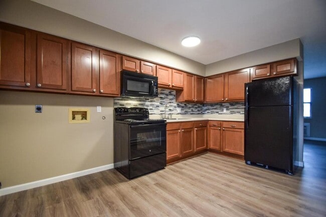 Building Photo - 3465 Lilac Ln