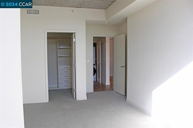 Building Photo - 311 2nd St