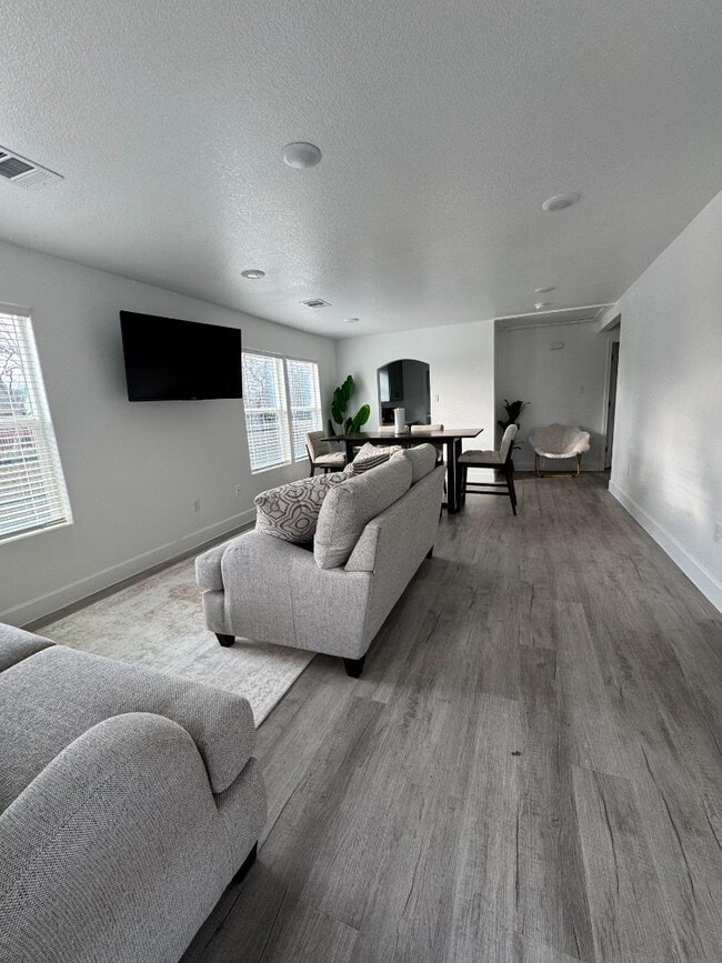 Building Photo - 7401 Anzac St