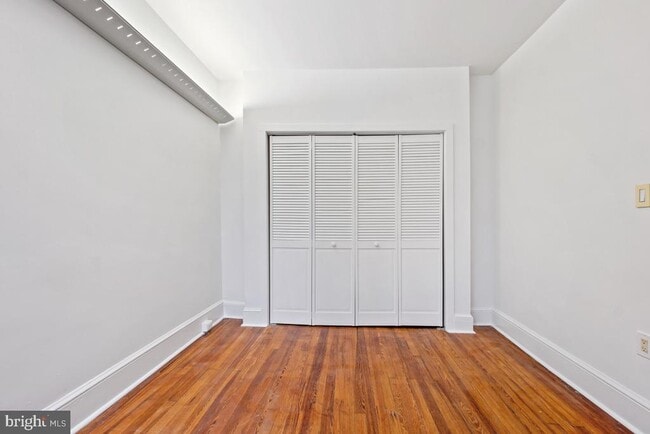 Building Photo - 1411 King St