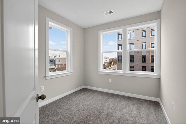 Building Photo - 3612 Farr Ave