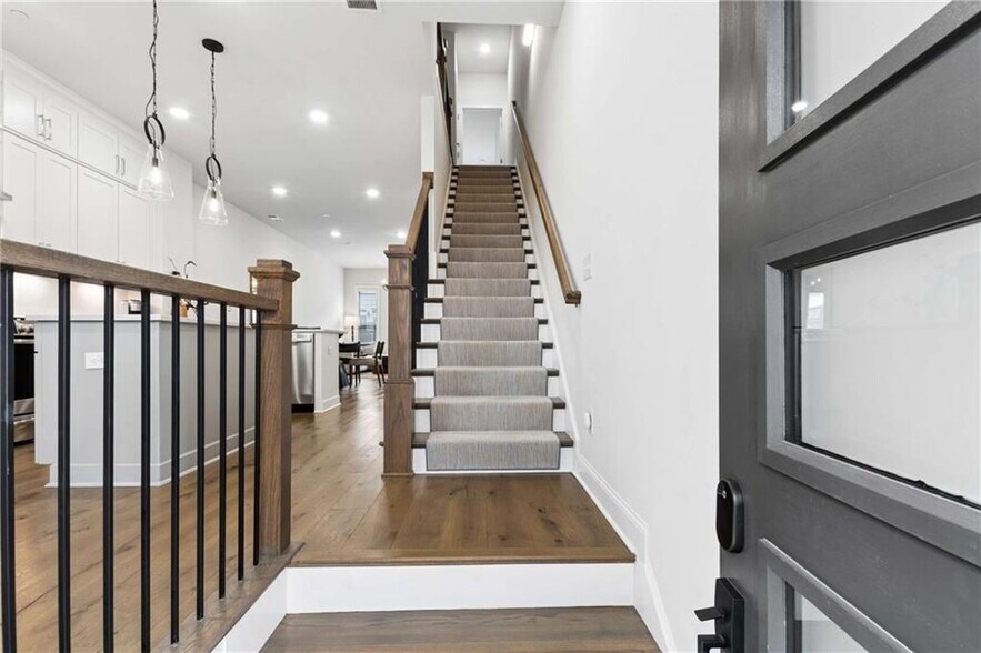 Building Photo - 4217 Deming Cir