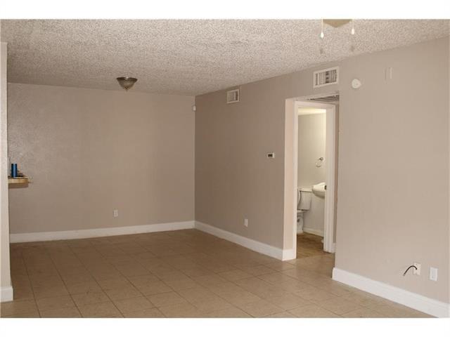 Building Photo - 8110 Skillman St