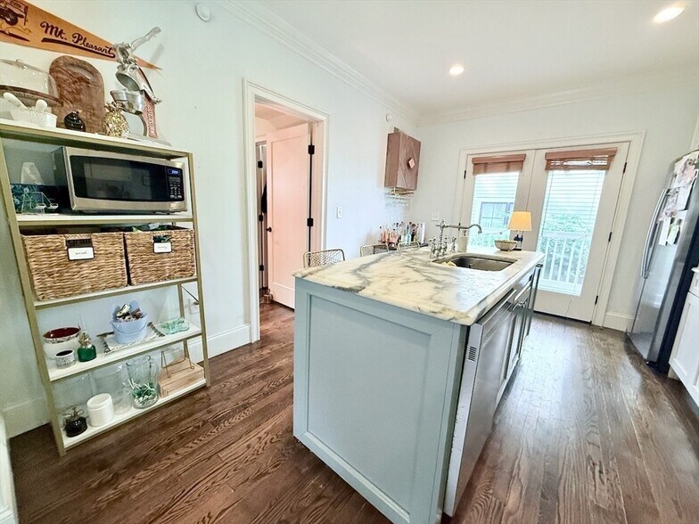 Building Photo - 58 Seaverns Ave