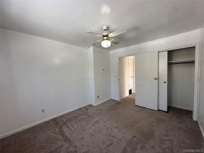 Building Photo - 165 Ulster Ave