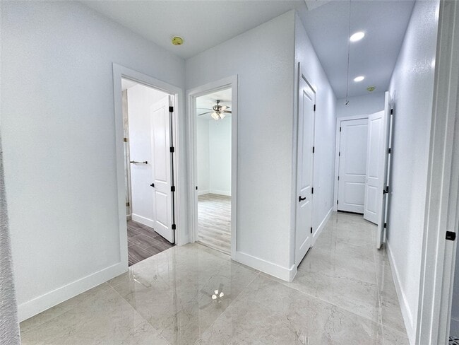 Building Photo - 3037 Rd 66124