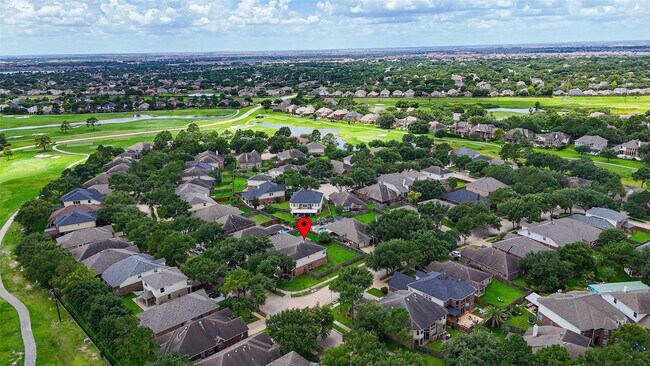 Building Photo - 10427 Lyndon Meadows Dr