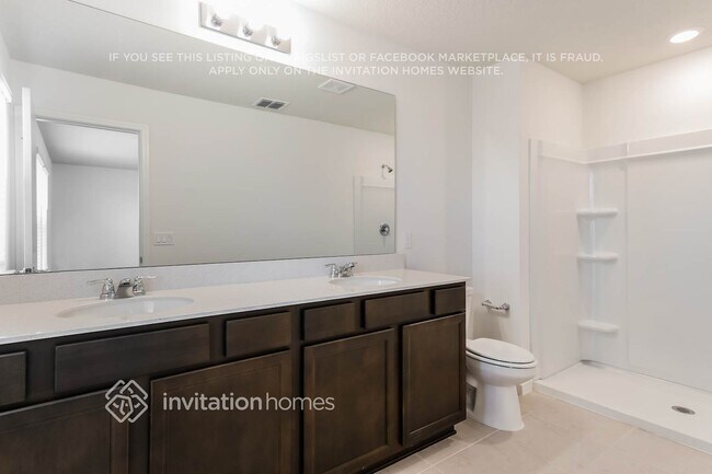 Building Photo - 1977 Summer Serenity Dr