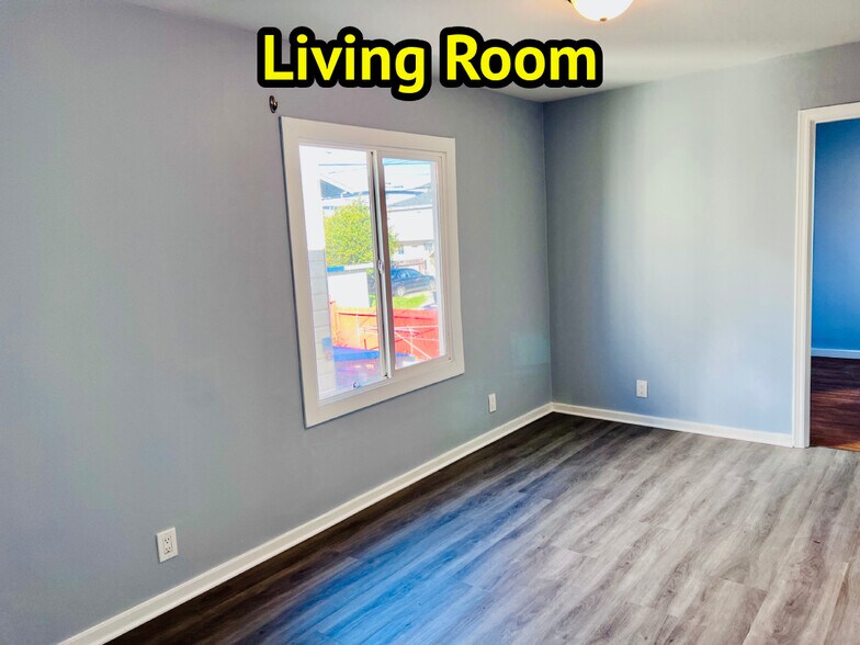 Building Photo - 660 Railroad Ave