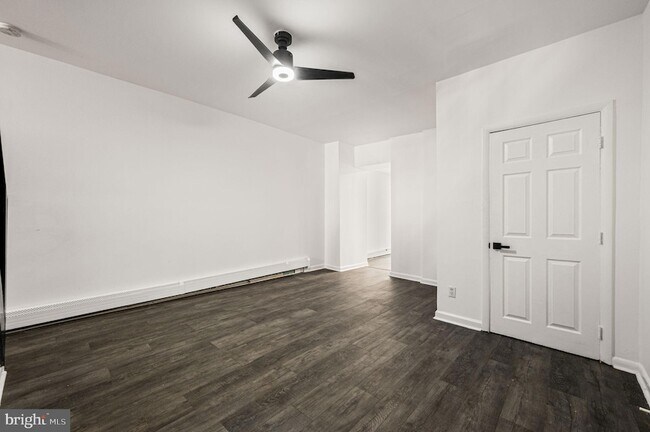 Building Photo - 3126 N 35th St