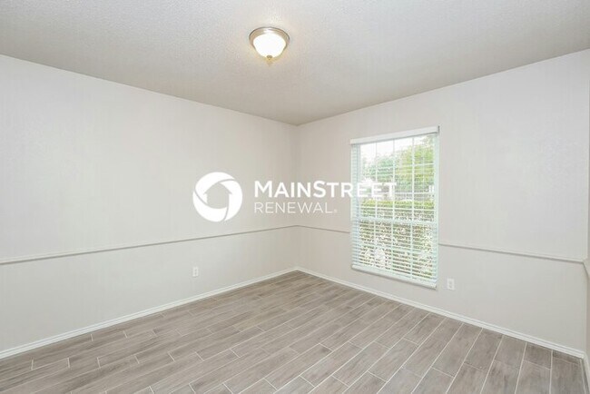 Building Photo - 4 Bedroom Pet-Friendly Home in FORT WORTH,...