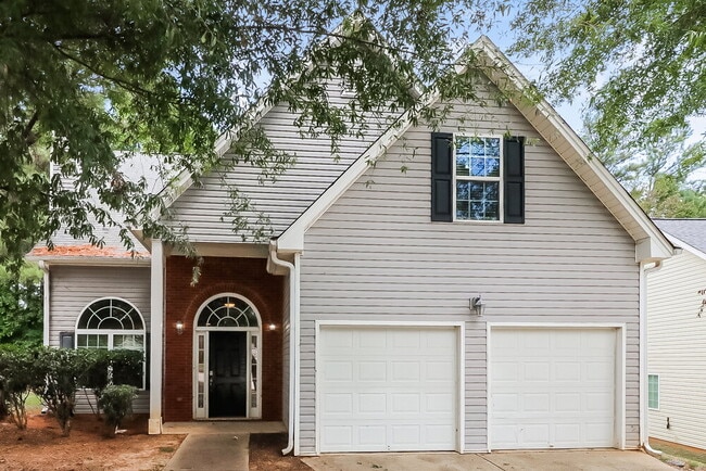 Building Photo - 4560 Ferncrest Pl