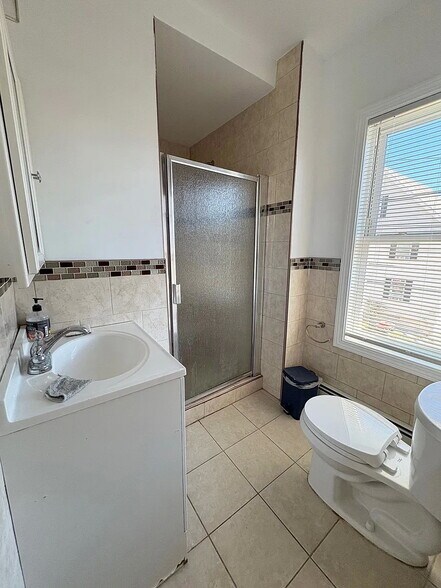 Building Photo - 87 Harvard St