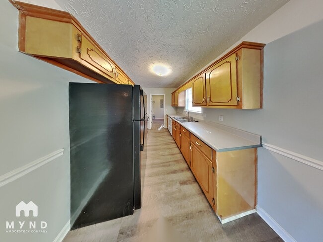 Building Photo - 48 Colby Ct