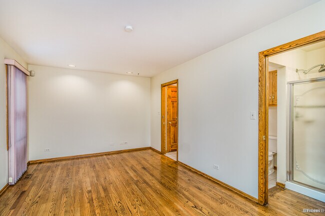 Building Photo - 5305 S Madison Ave