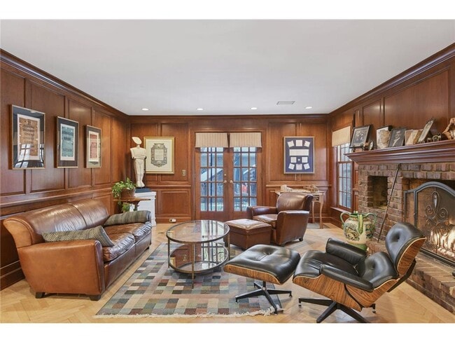 Building Photo - 3 Edina Ct