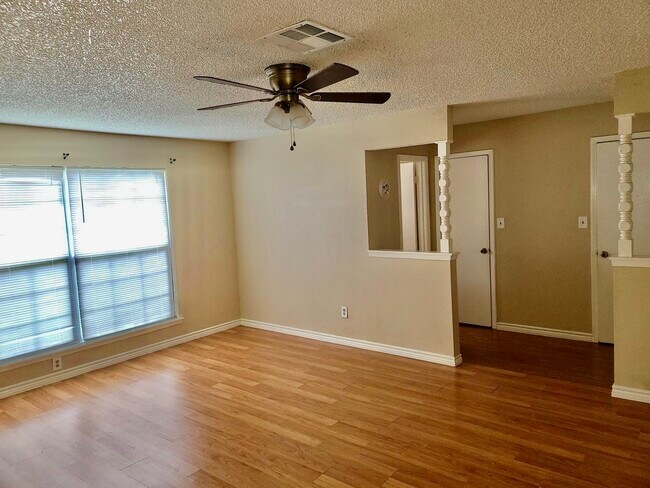 Building Photo - 4122 Baynard Dr