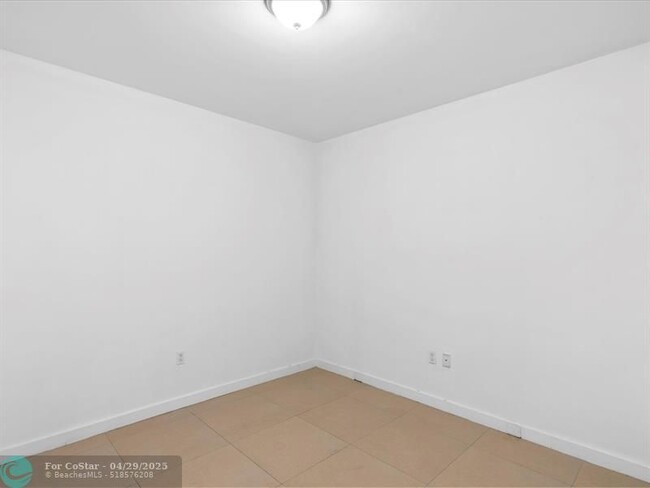 Building Photo - 7901 Hispanola Ave