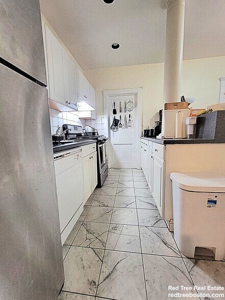 Unit 2 - 94 Pleasant St