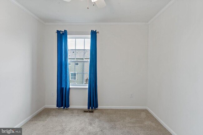 Building Photo - 162 Magellan Dr