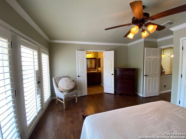 Building Photo - 531 Woodlake Dr