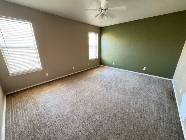 Building Photo - 4-Bedroom House for Rent in Killeen